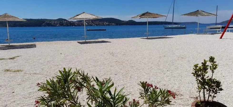 Roso Apartment With Sea View Trogir Chorwacja
