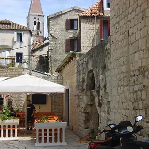 Penzion Roso, Trogir