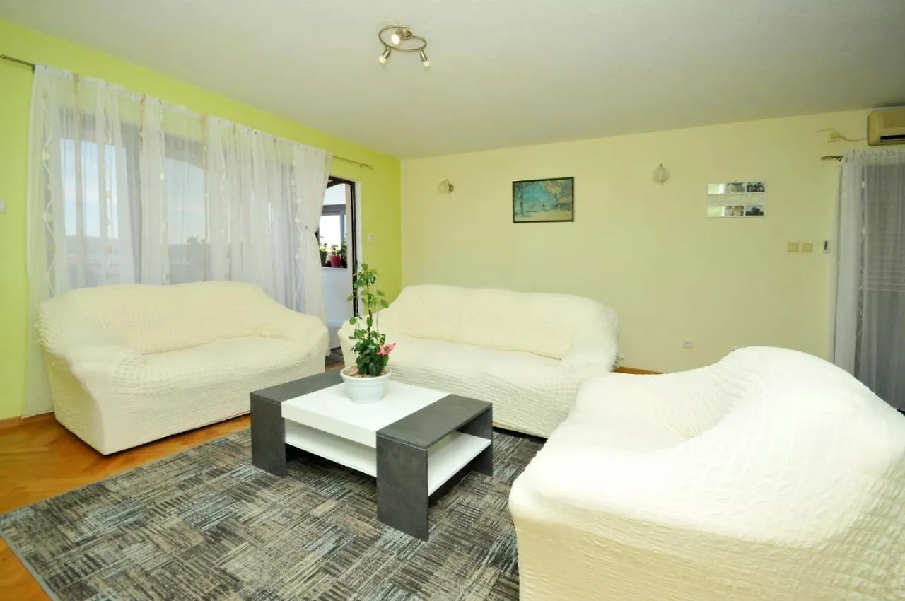 Roso Apartment With Sea View Trogir