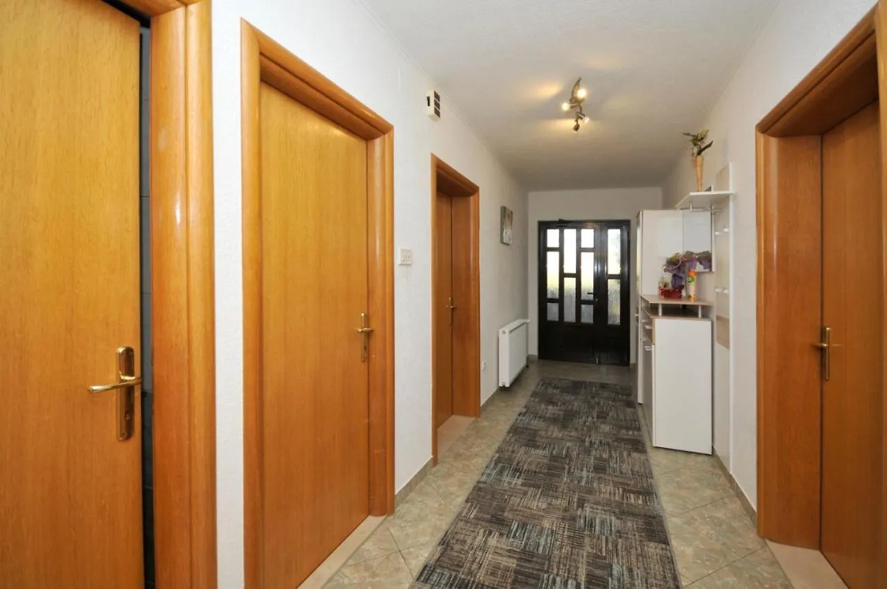 Roso Apartment With Sea View Trogir 0*,