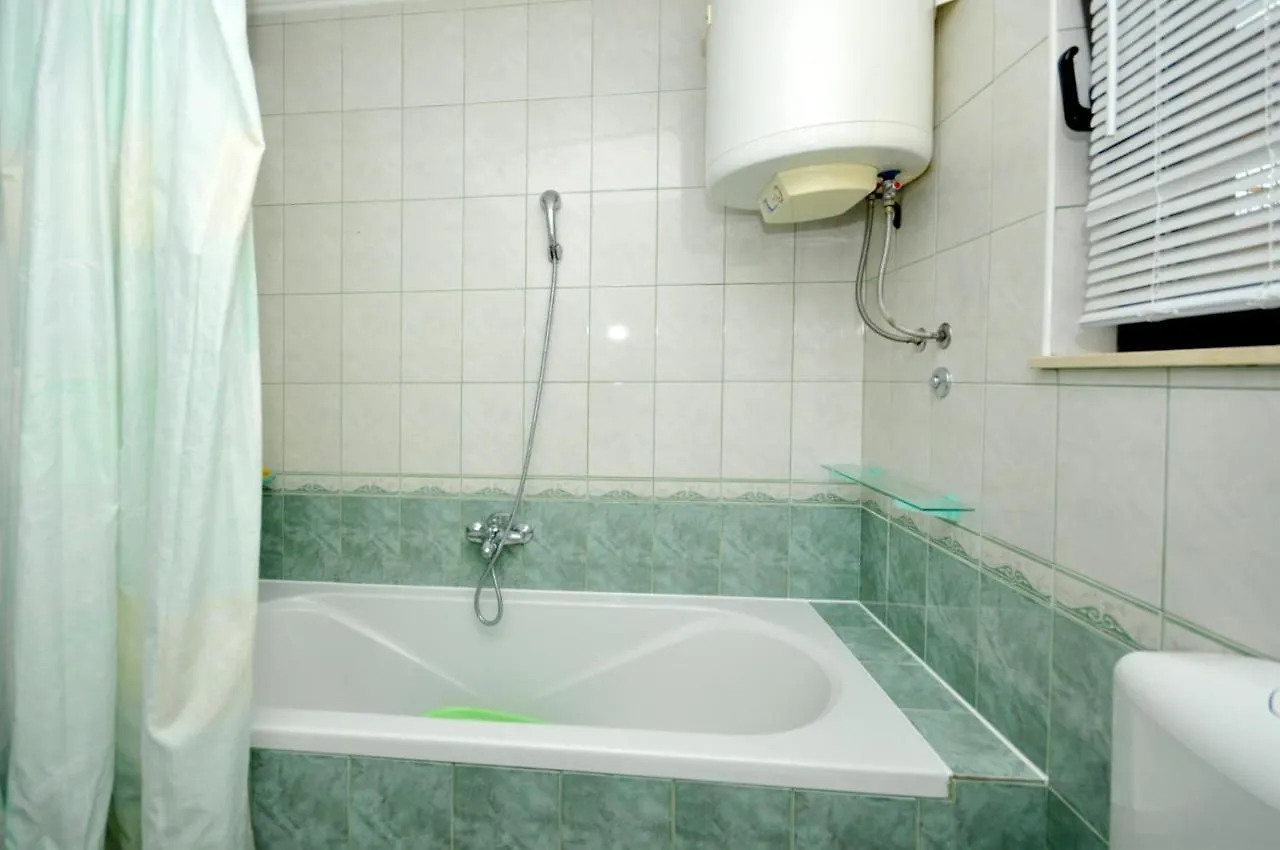 Roso Apartment With Sea View Trogir